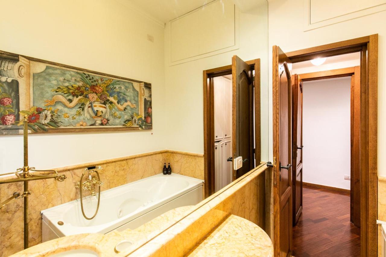 Klimt - Jacuzzi 5 Star - Luxury Design Apartment Milan Exterior photo